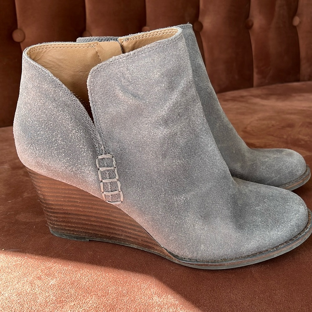 Lucky Yimme wedge booties size 8.5